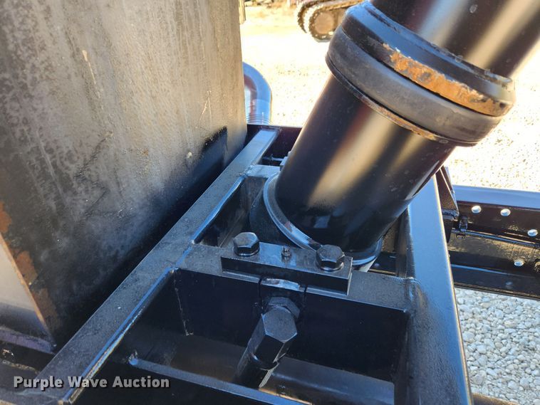 image for item MK9449 2007 Peterbilt 357  dump truck