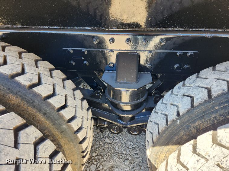 image for item MK9449 2007 Peterbilt 357  dump truck