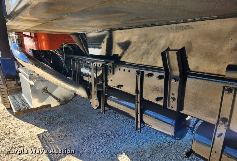 image for item MK9449 2007 Peterbilt 357  dump truck