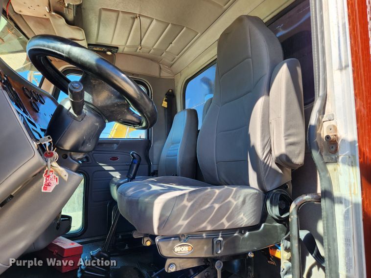 image for item MK9449 2007 Peterbilt 357  dump truck