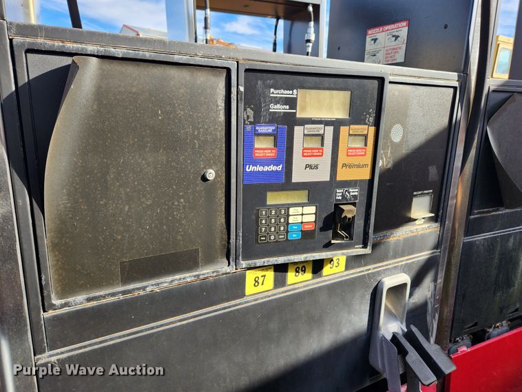 image for item MK9482 (3) fuel pumps