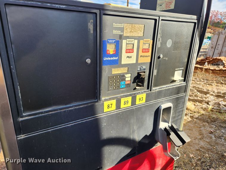 image for item MK9482 (3) fuel pumps