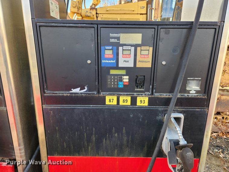 image for item MK9482 (3) fuel pumps