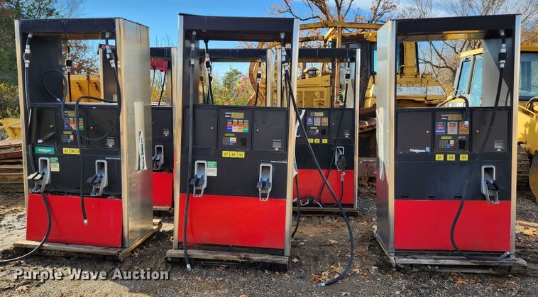 image for item MK9483 (3) fuel pumps