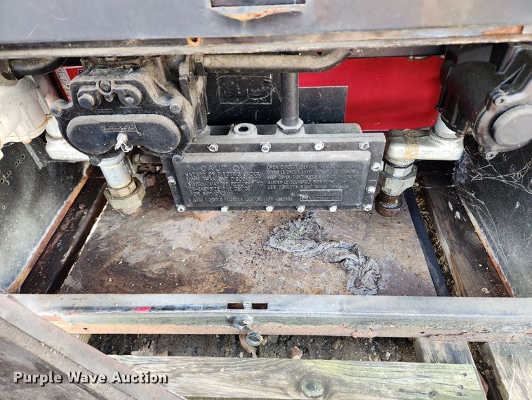 image for item MK9483 (3) fuel pumps