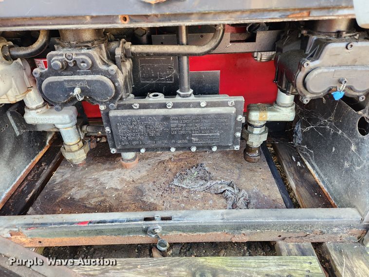 image for item MK9483 (3) fuel pumps