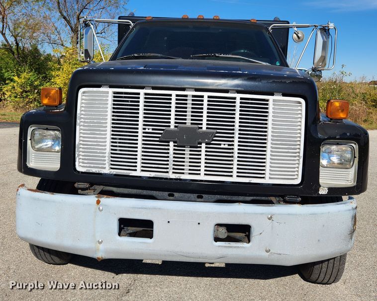 image for item MK9499 1994 Chevrolet Kodiak C6500  flatbed truck