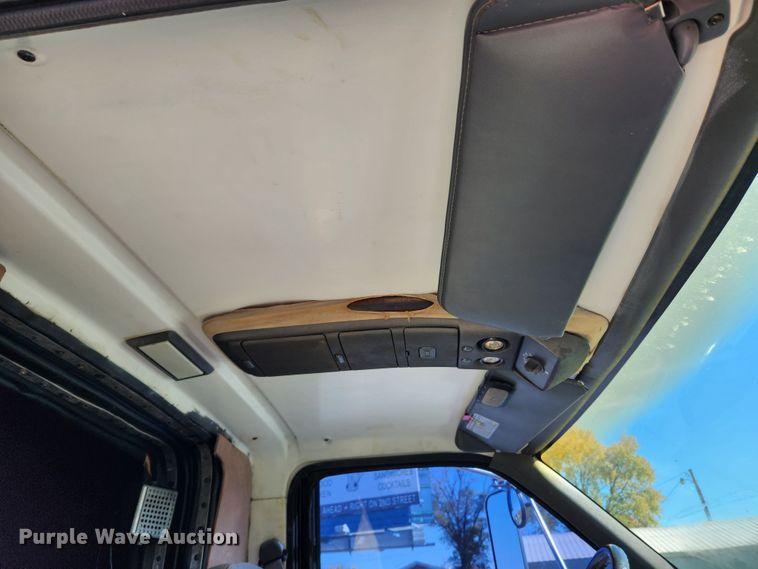 image for item MK9499 1994 Chevrolet Kodiak C6500  flatbed truck