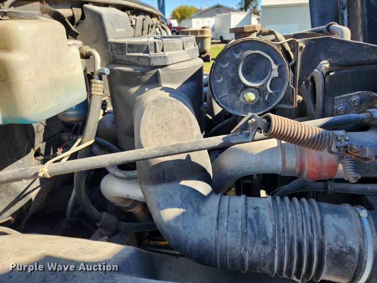 image for item MK9499 1994 Chevrolet Kodiak C6500  flatbed truck