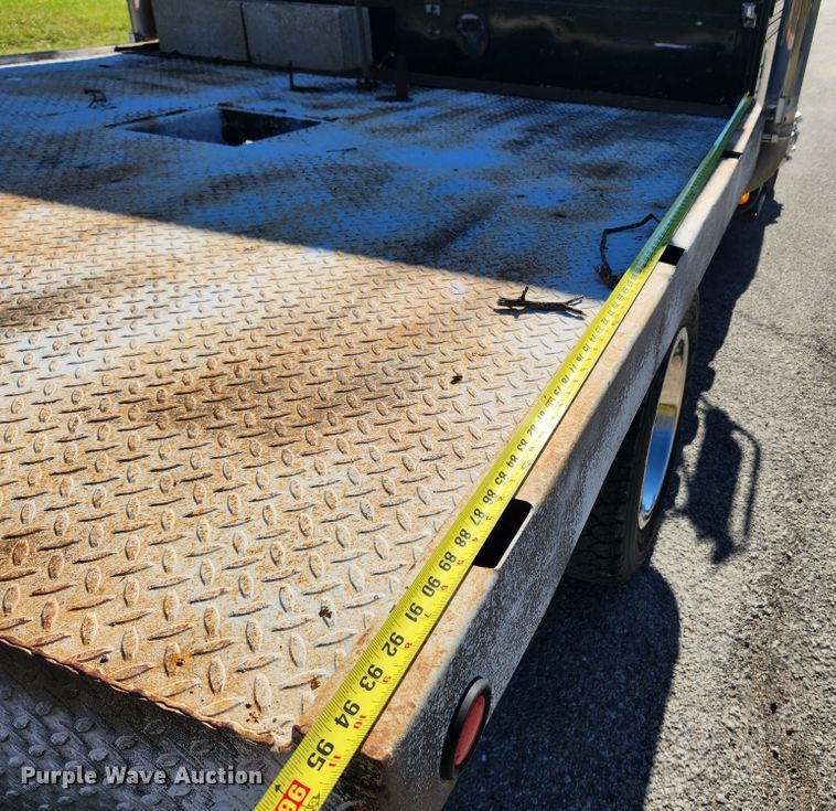 image for item MK9499 1994 Chevrolet Kodiak C6500  flatbed truck