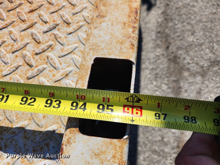 image for item MK9499 1994 Chevrolet Kodiak C6500  flatbed truck