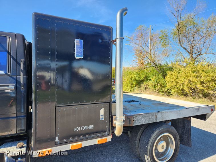 image for item MK9499 1994 Chevrolet Kodiak C6500  flatbed truck