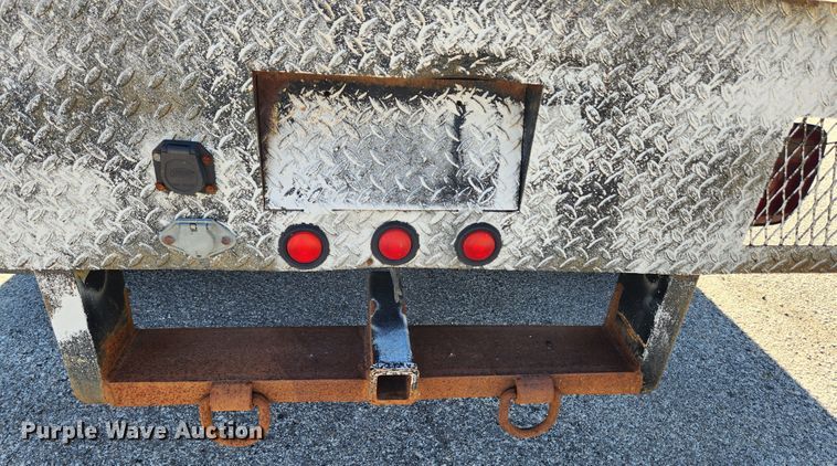 image for item MK9499 1994 Chevrolet Kodiak C6500  flatbed truck