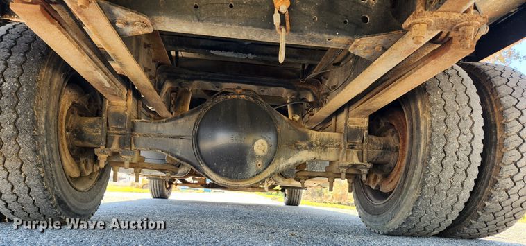 image for item MK9499 1994 Chevrolet Kodiak C6500  flatbed truck