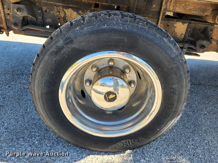 image for item MK9499 1994 Chevrolet Kodiak C6500  flatbed truck