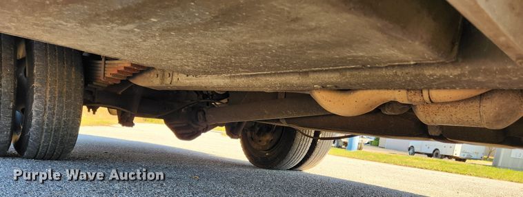 image for item MK9500 2002 Chevrolet Express G3500  box truck