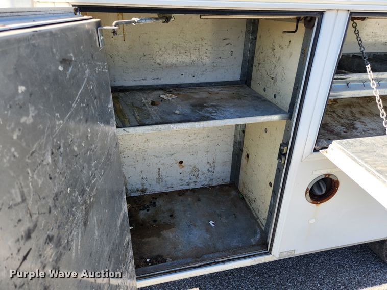 image for item MK9501 2005 Chevrolet Express G3500  box truck