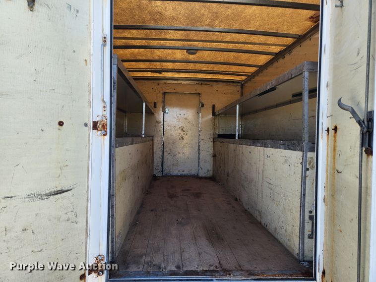 image for item MK9501 2005 Chevrolet Express G3500  box truck