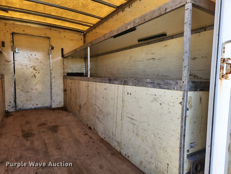 image for item MK9501 2005 Chevrolet Express G3500  box truck