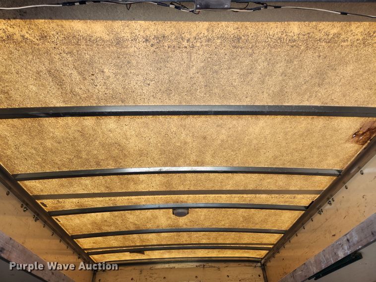 image for item MK9501 2005 Chevrolet Express G3500  box truck