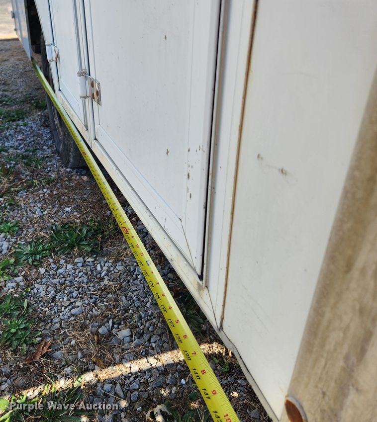 image for item MK9501 2005 Chevrolet Express G3500  box truck