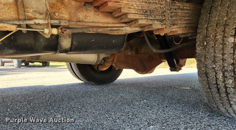 image for item MK9501 2005 Chevrolet Express G3500  box truck