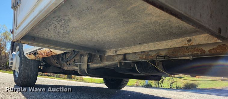 image for item MK9501 2005 Chevrolet Express G3500  box truck