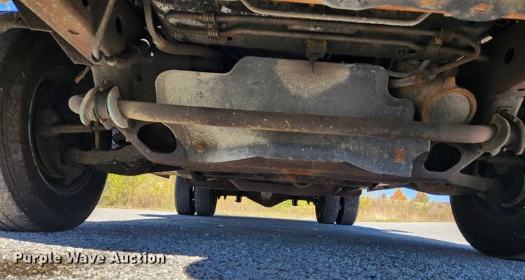 image for item MK9501 2005 Chevrolet Express G3500  box truck