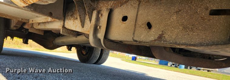 image for item MK9501 2005 Chevrolet Express G3500  box truck