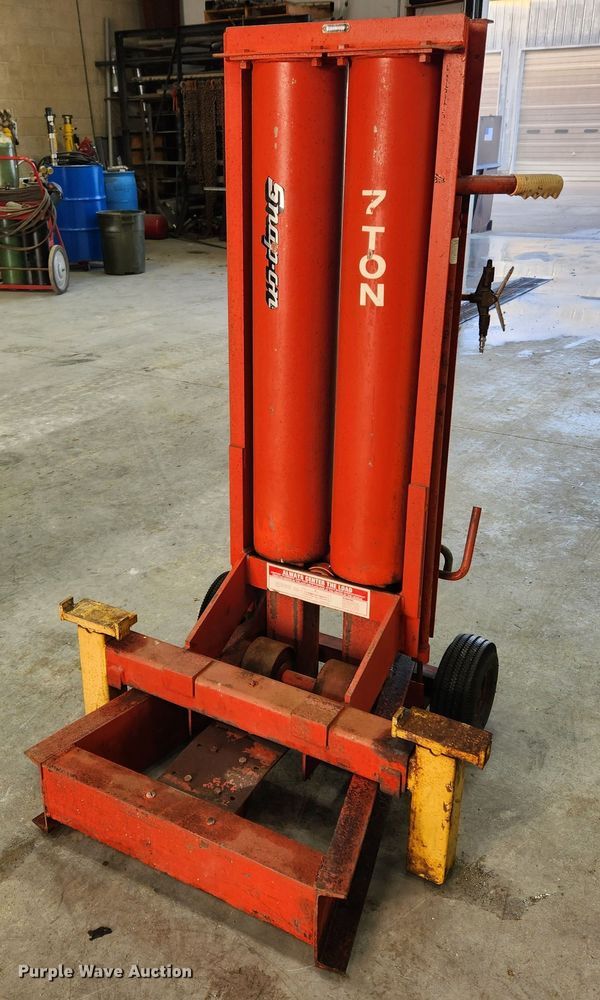 image for item MK9511 Snap On  pneumatic jack