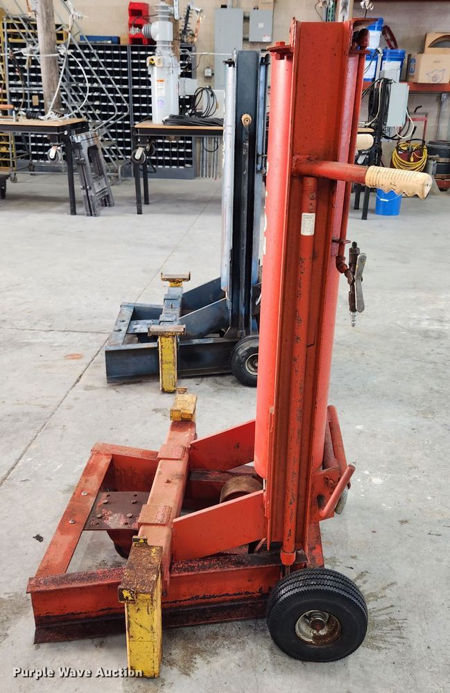 image for item MK9511 Snap On  pneumatic jack