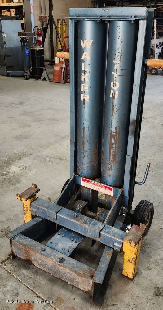 image for item MK9512 Walker  pneumatic jack