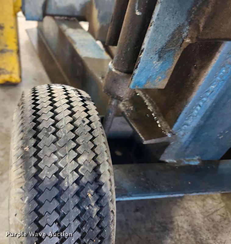 image for item MK9512 Walker  pneumatic jack