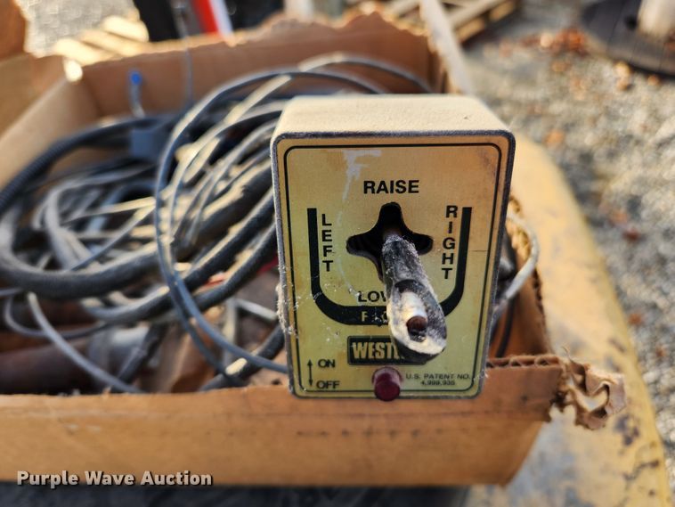 image for item MK9513 Western Pro-Plow  snow plow