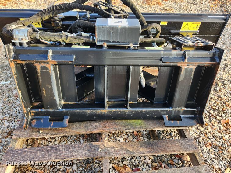 image for item MK9514 Caterpillar 424-0451  skid steer dozer blade