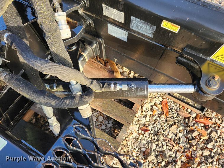 image for item MK9514 Caterpillar 424-0451  skid steer dozer blade