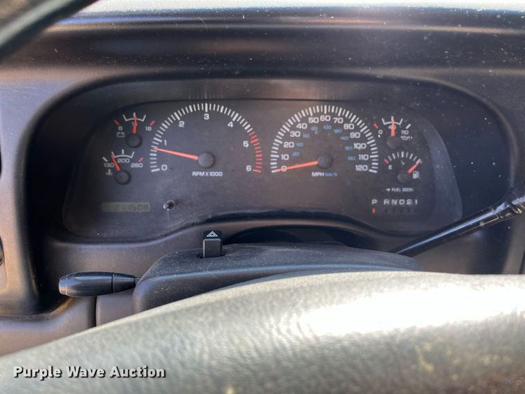 image for item MN9323 1997 Dodge Dakota  Club Cab pickup truck