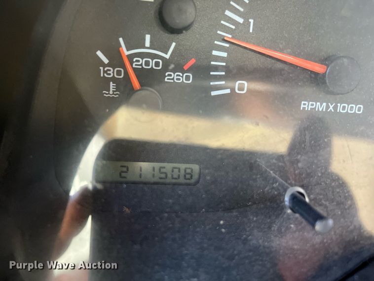 image for item MN9323 1997 Dodge Dakota  Club Cab pickup truck