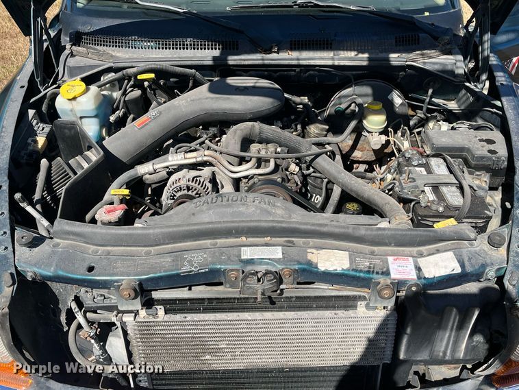 image for item MN9323 1997 Dodge Dakota  Club Cab pickup truck