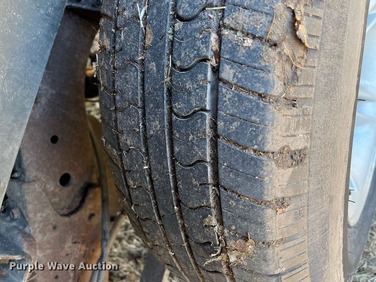 image for item MN9323 1997 Dodge Dakota  Club Cab pickup truck