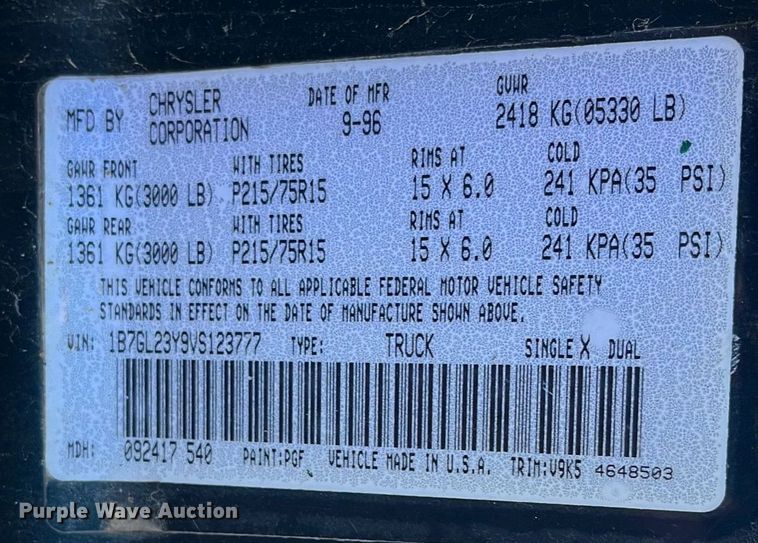 image for item MN9323 1997 Dodge Dakota  Club Cab pickup truck