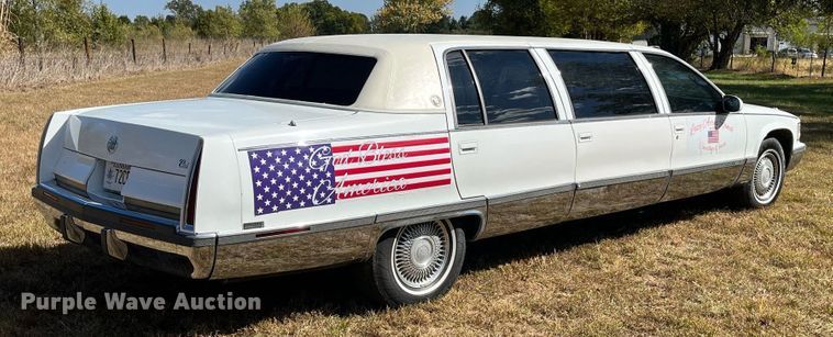 image for item MN9324 1995 Cadillac Fleetwood  limousine