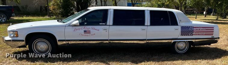 image for item MN9324 1995 Cadillac Fleetwood  limousine