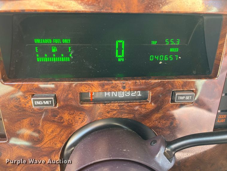 image for item MN9324 1995 Cadillac Fleetwood  limousine