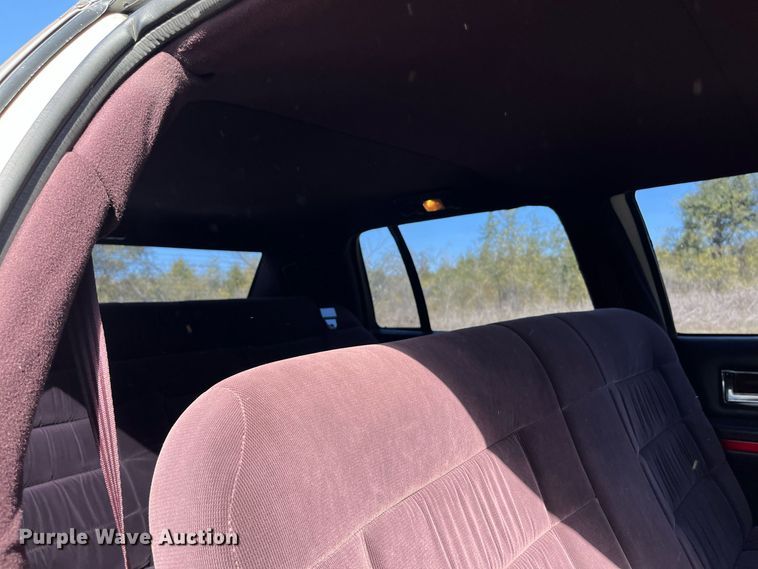 image for item MN9324 1995 Cadillac Fleetwood  limousine