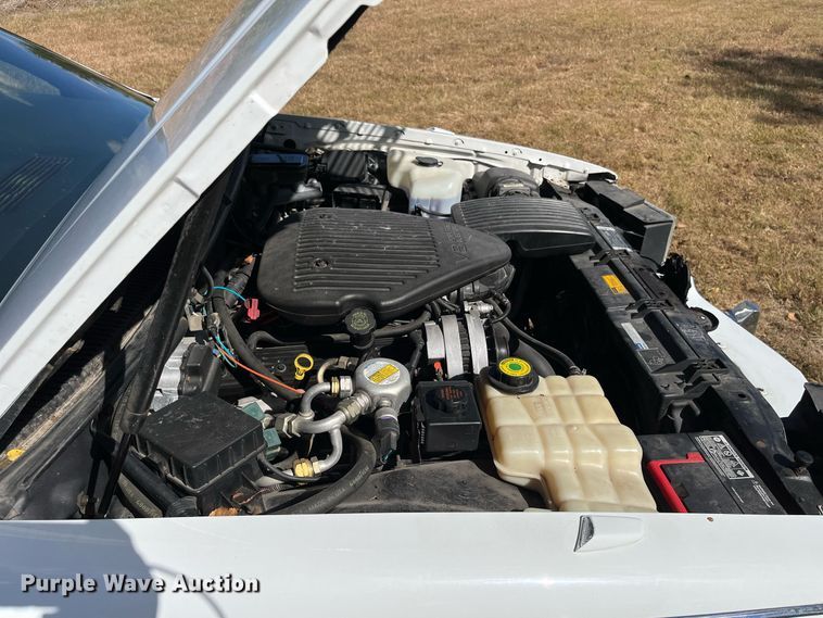 image for item MN9324 1995 Cadillac Fleetwood  limousine