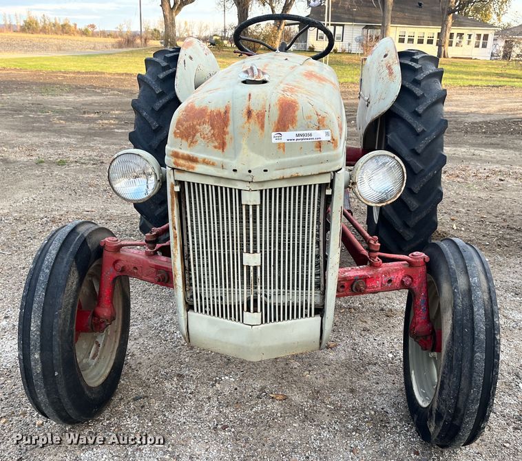 image for item MN9356 1952 Ford 8N  tractor