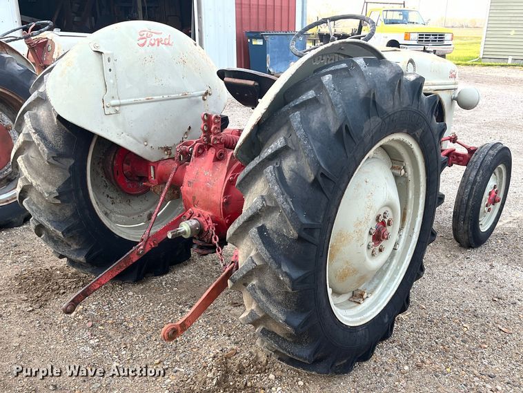 image for item MN9356 1952 Ford 8N  tractor