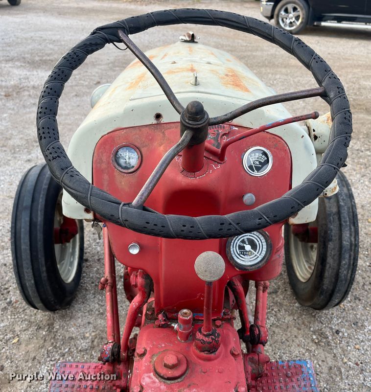 image for item MN9356 1952 Ford 8N  tractor