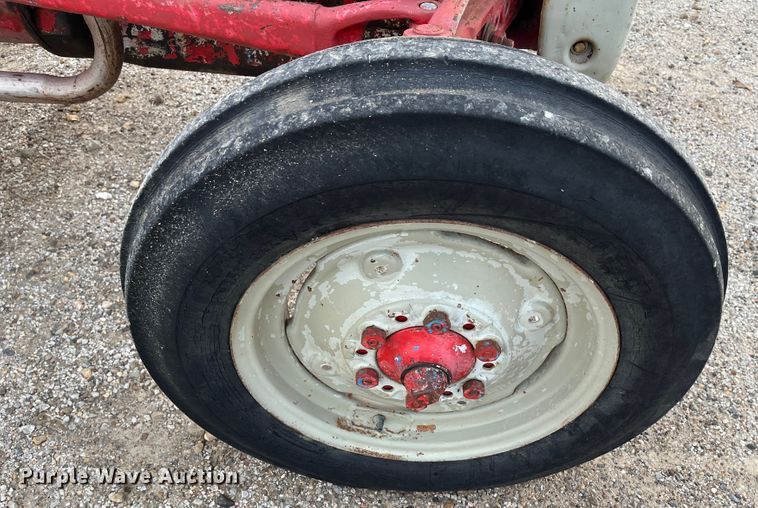image for item MN9356 1952 Ford 8N  tractor